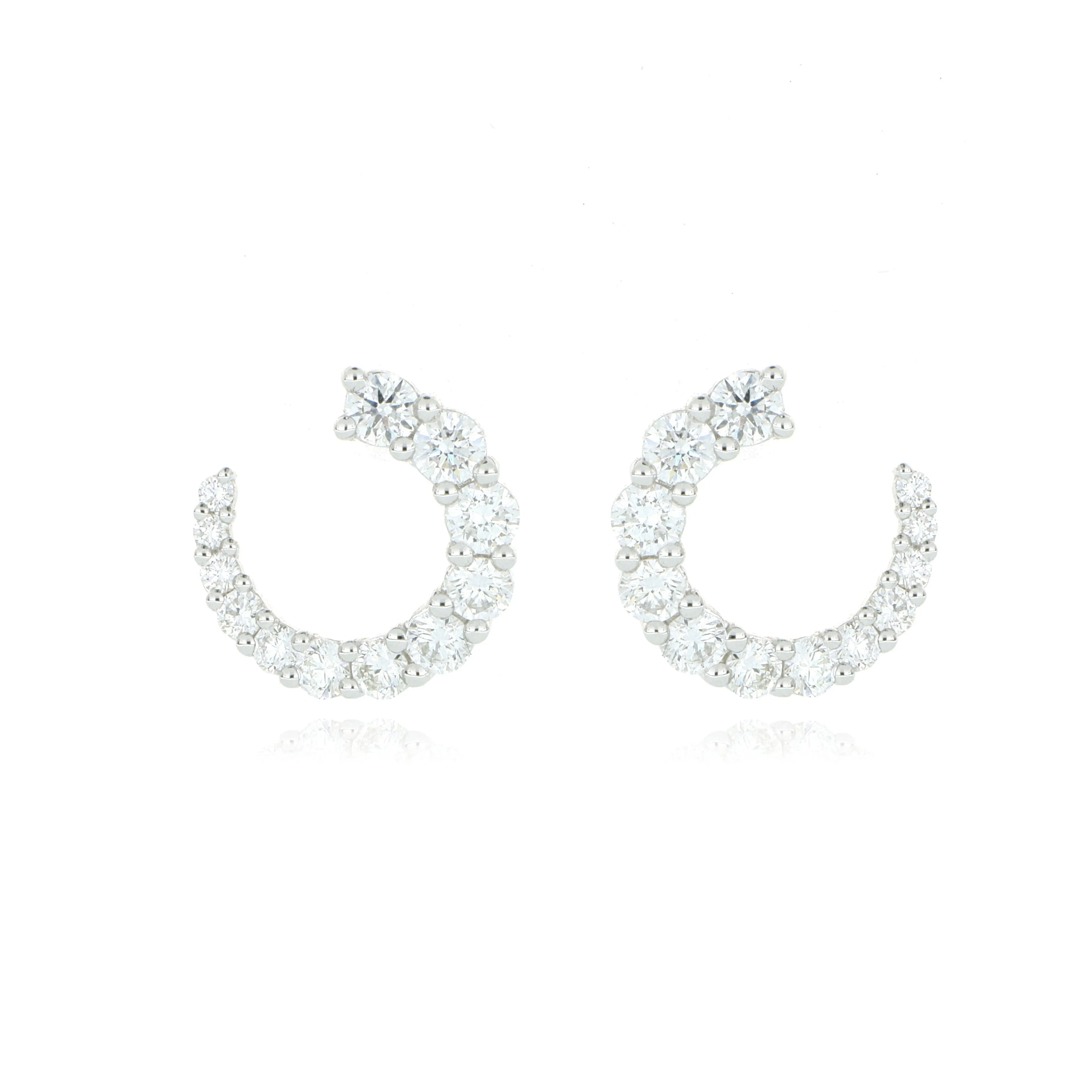 18k White Gold Tapered Diamond Earrings