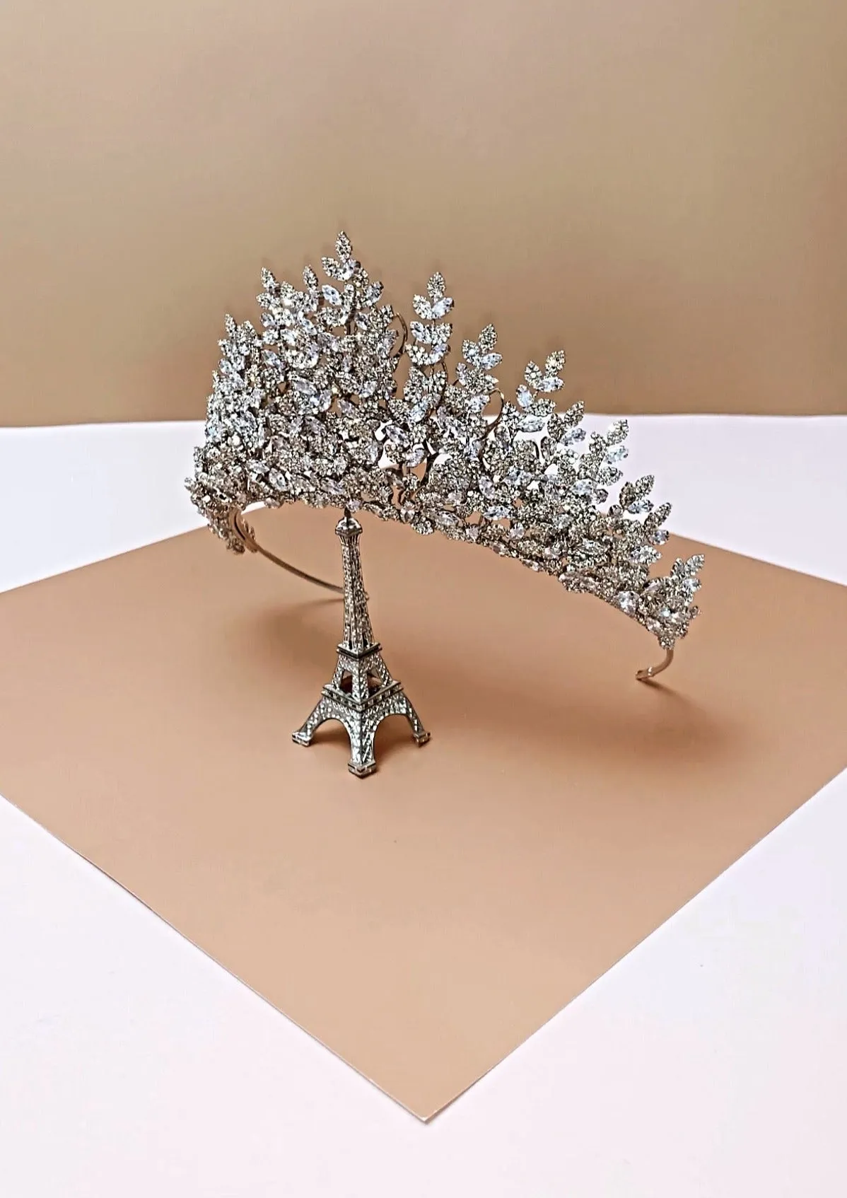 ALEXIA Leaf Swarovski 3-D Luxurious Bridal Tiara