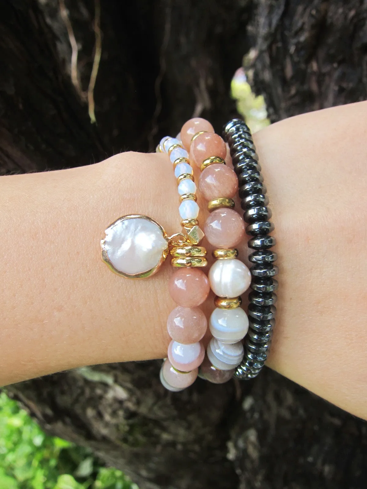 Baroque Pearl, Botswana Lace Agate, Sunstone, Moonstone Mala Bracelet in 27 Beads