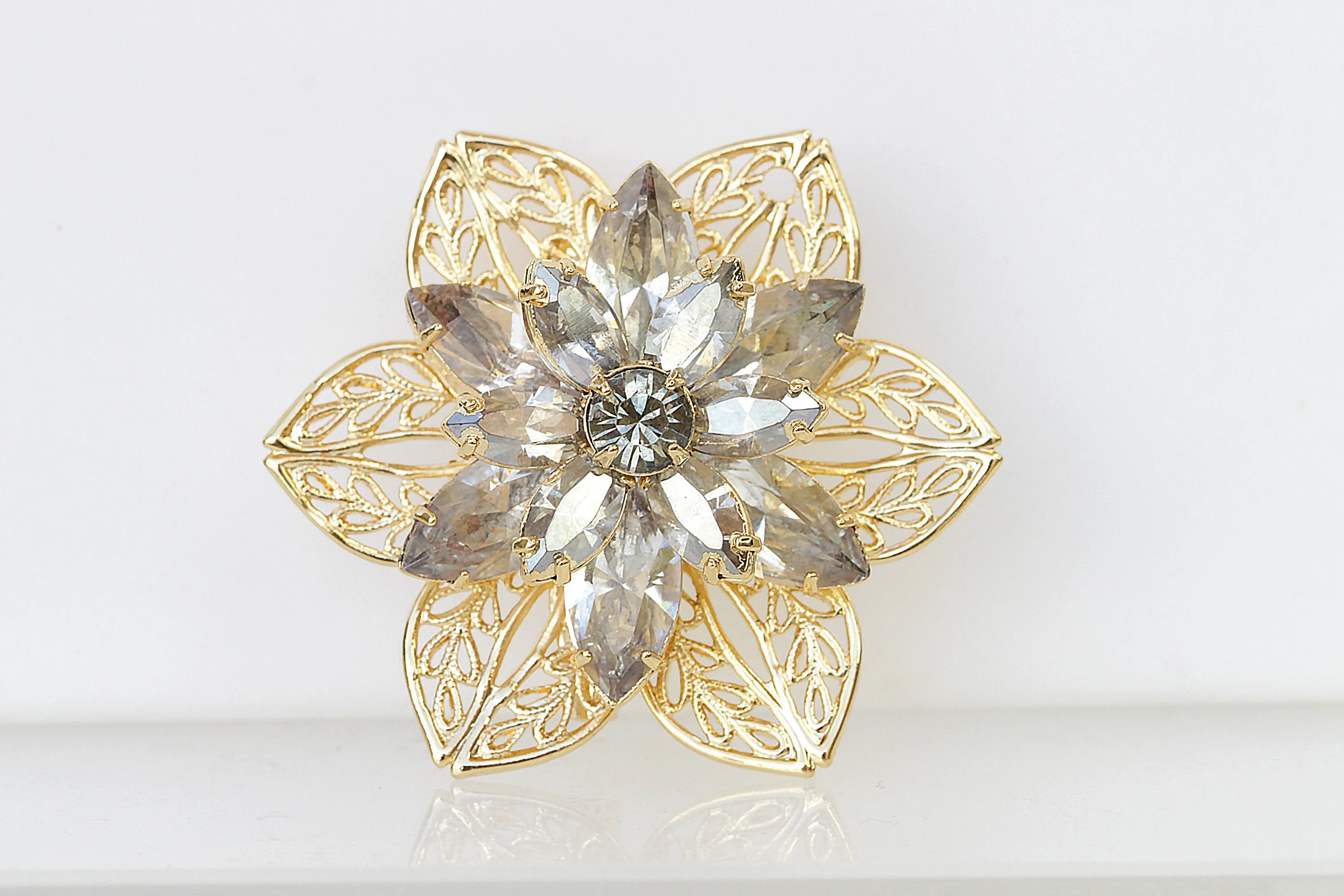 GOLD SILVER BROOCH