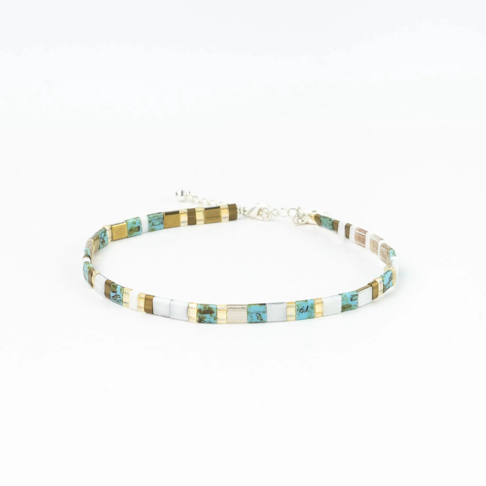 Maraja Flat Beaded Choker Necklace