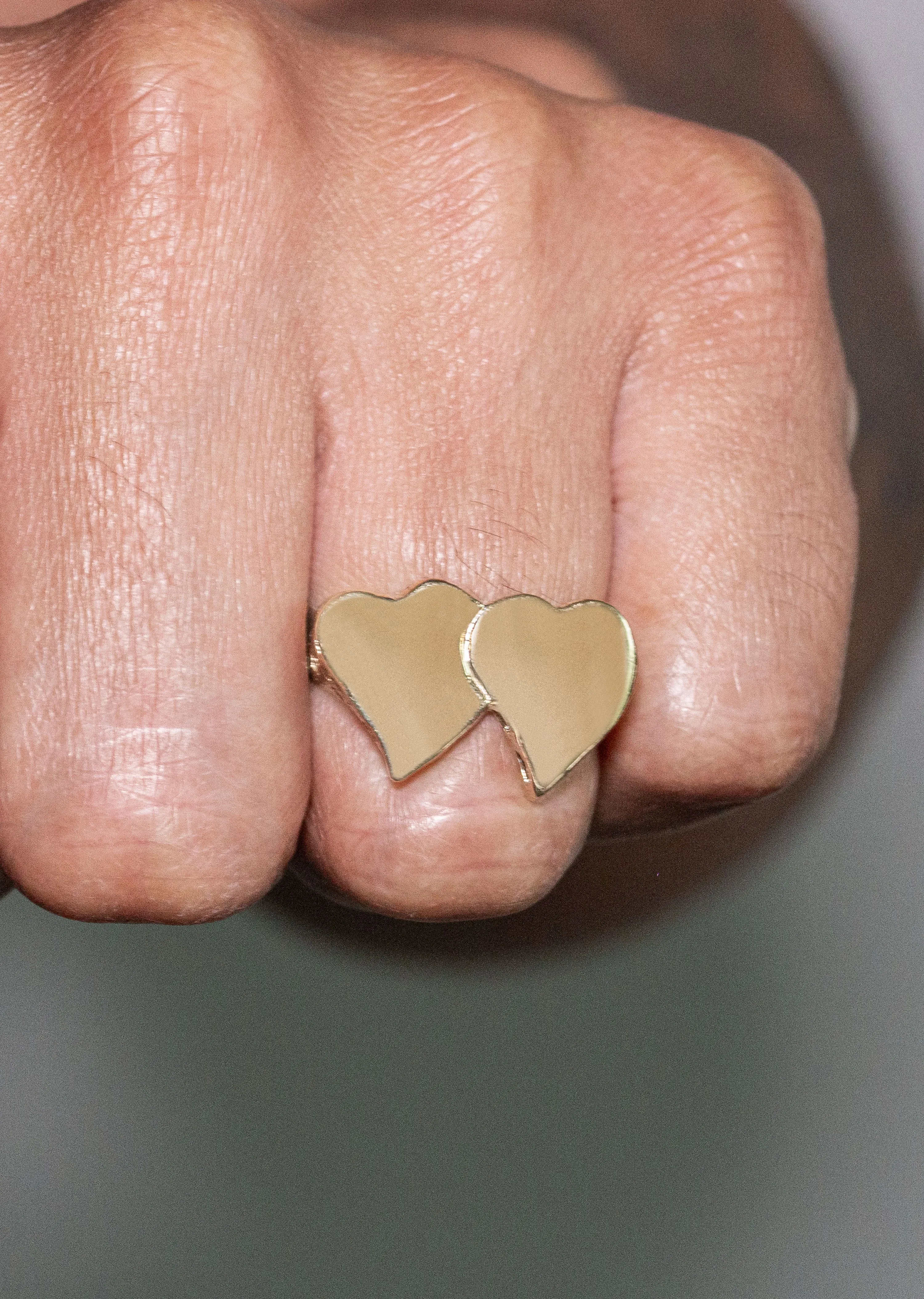 Mens Hearts Signet Ring - 10K Gold | 7 Grams