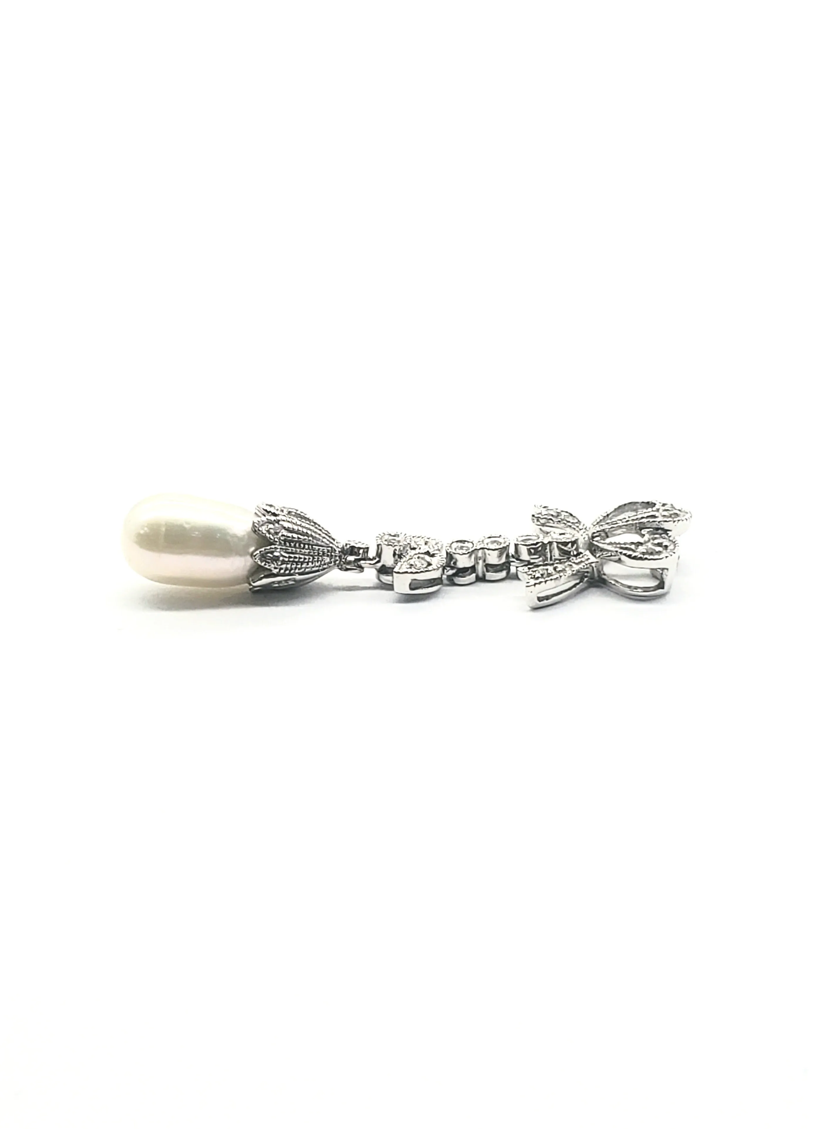 NEW 14k Diamond and Pearl Bow Pendant