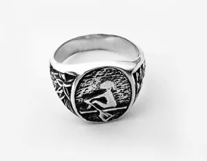 Pastoral Design Signet Ring with Female Rower