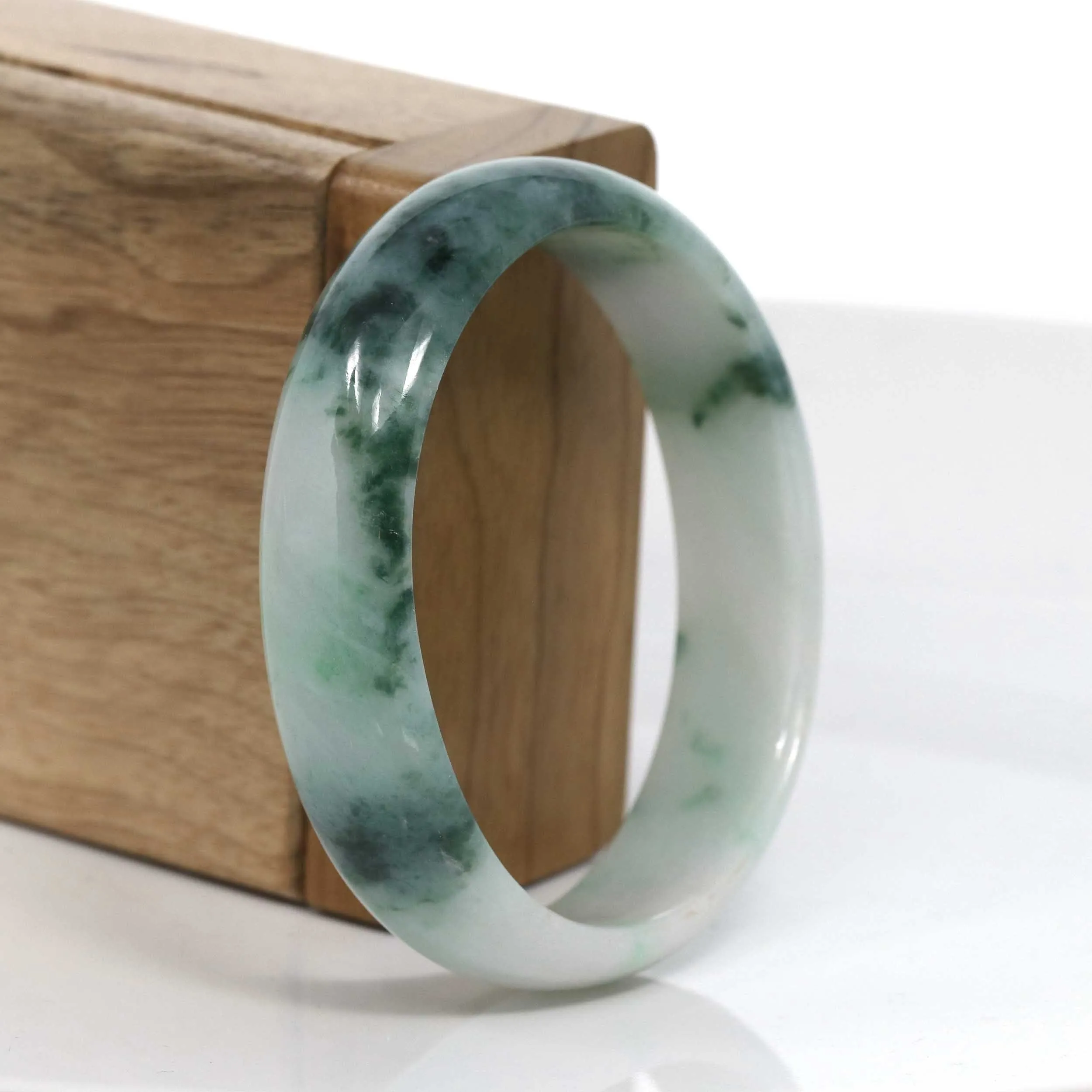 RealJade® Co. Genuine Burmese Green Jadeite Jade Oval Bangle (59.26 mm) #952