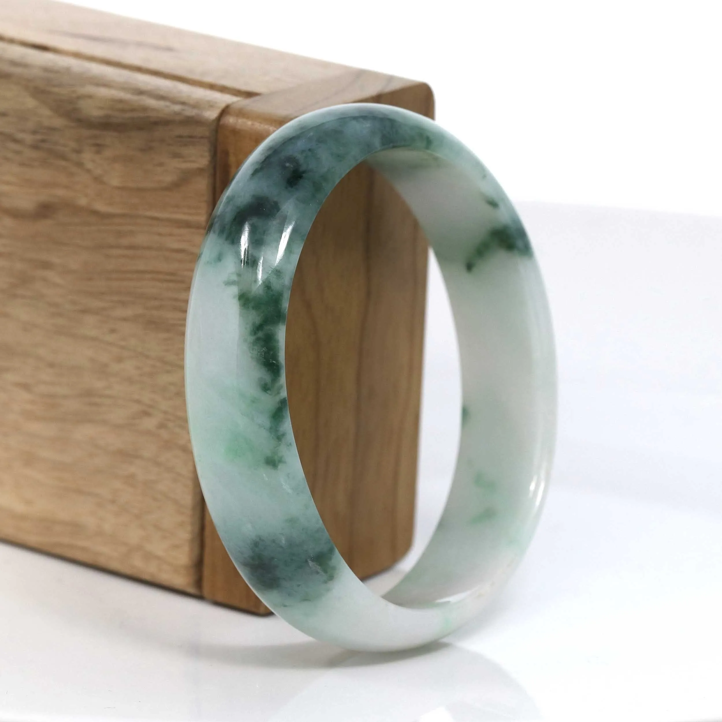 RealJade® Co. Genuine Burmese Green Jadeite Jade Oval Bangle (59.26 mm) #952