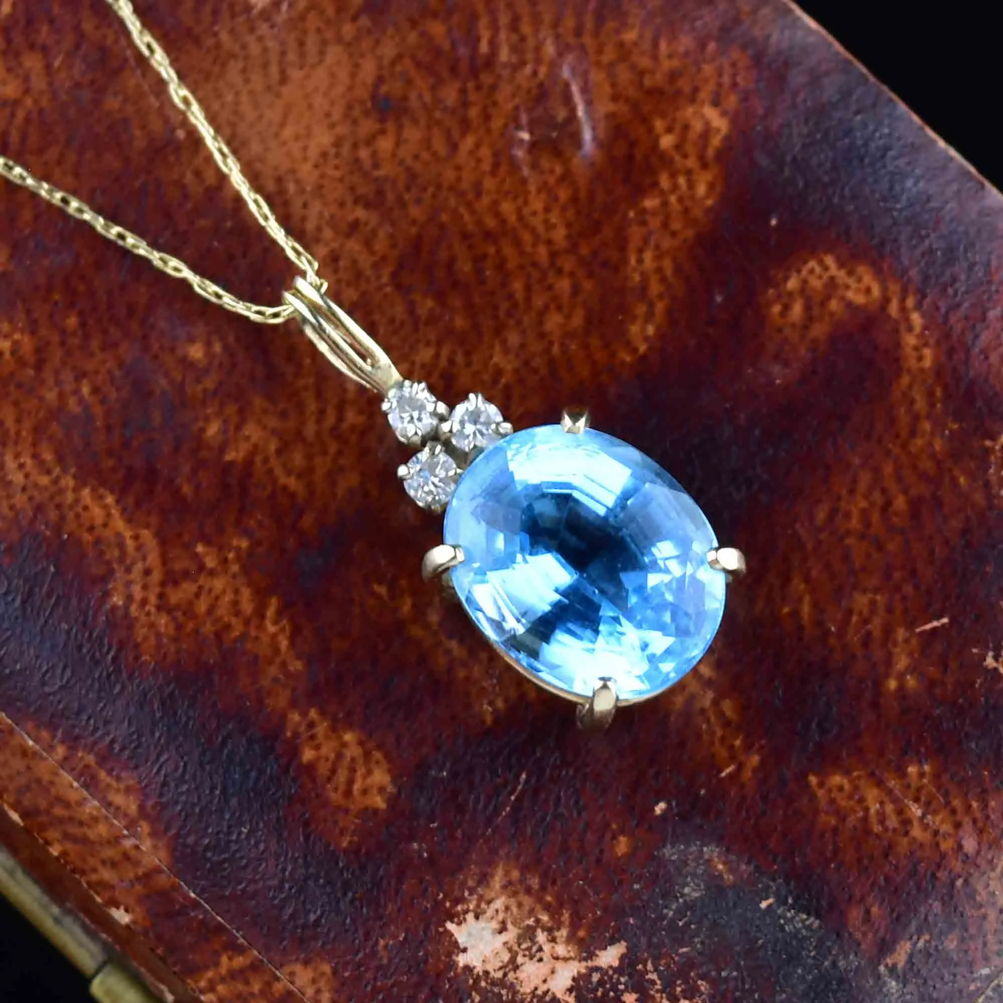 Vintage 14K Gold Diamond Blue Topaz Pendant Necklace