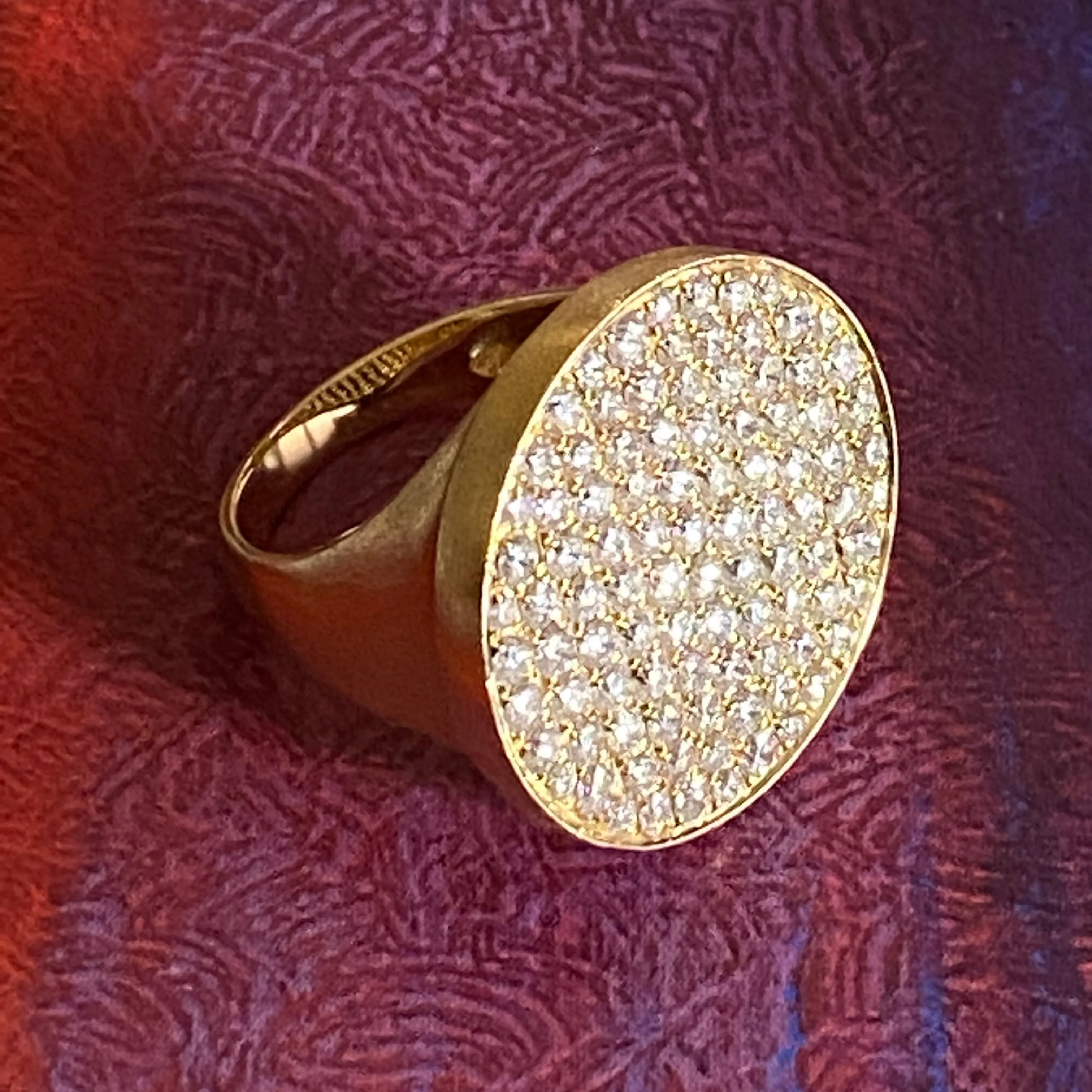 Yellow Gold and Diamonds Signet Ring 25mm