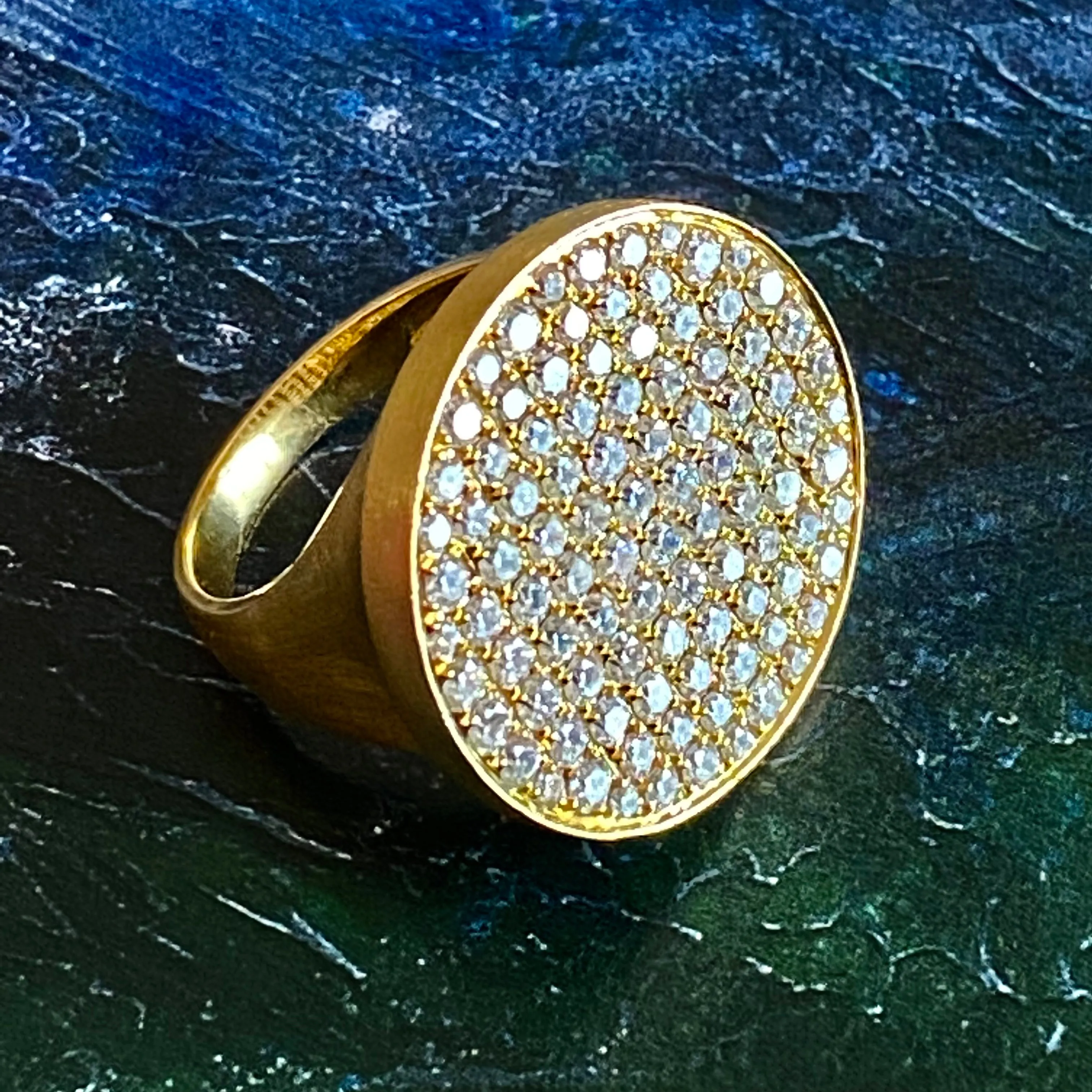 Yellow Gold and Diamonds Signet Ring 25mm